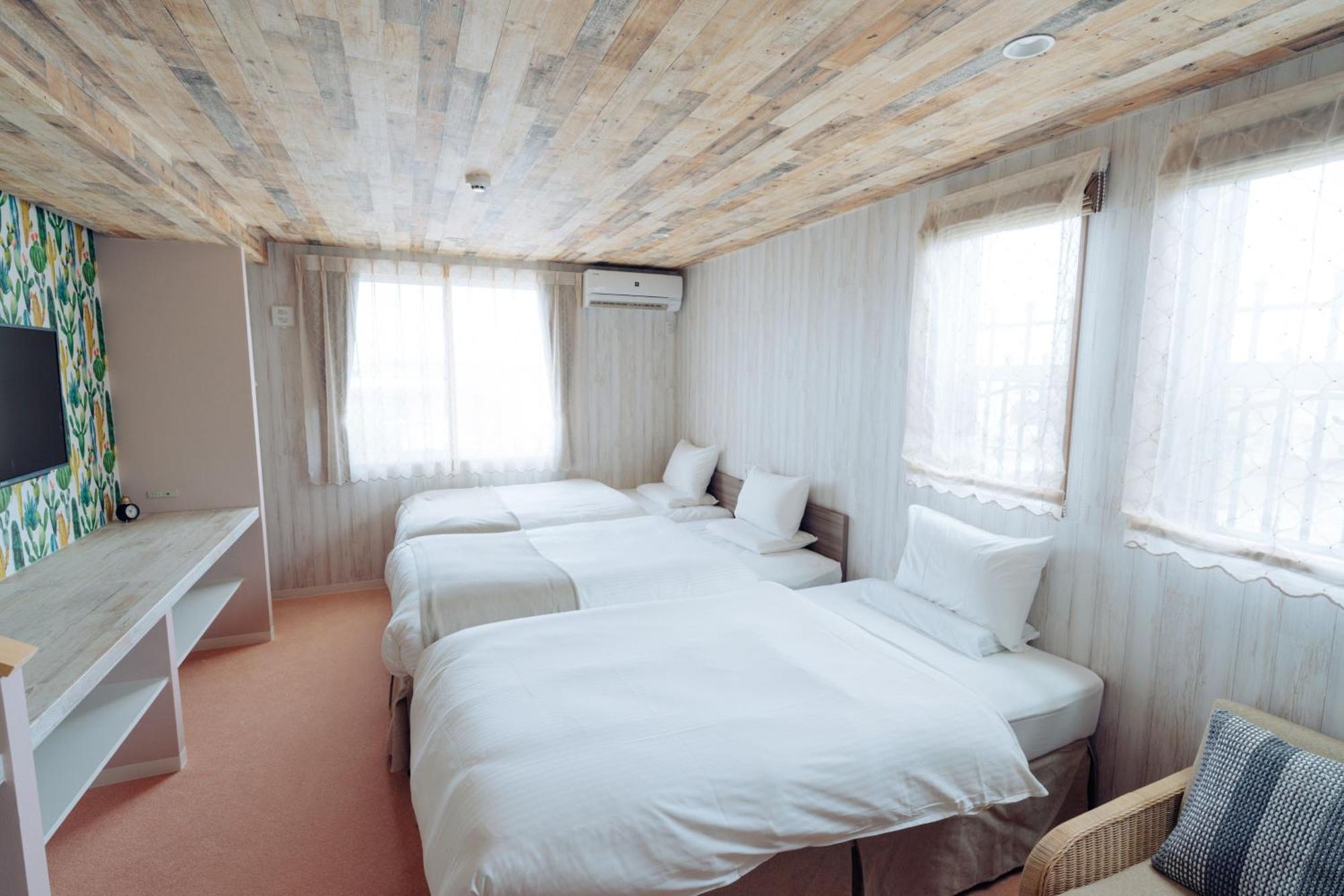 Palm Springs Miyakojima Resort Extérieur photo